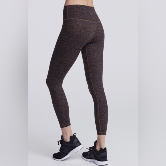 Varley || Let’s Move High Rise Leggings Bronze Distorted Cheetah Brown Small - Picture 2 of 10